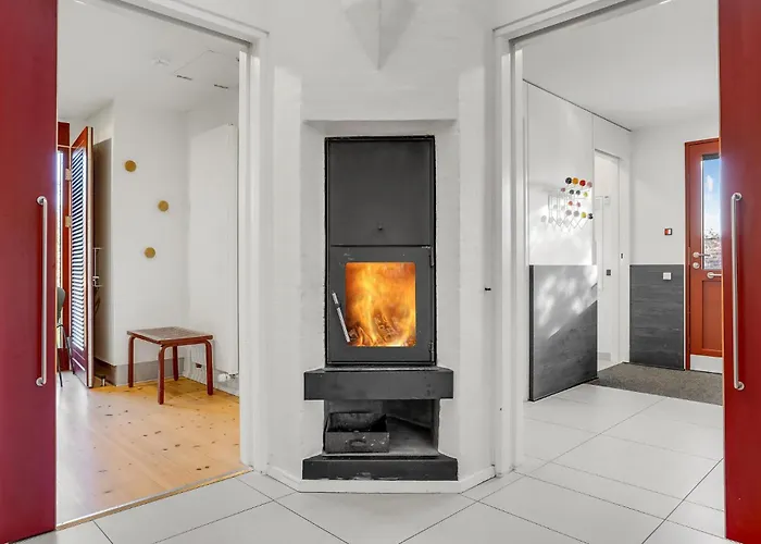 2 Bedroom Lovely In *